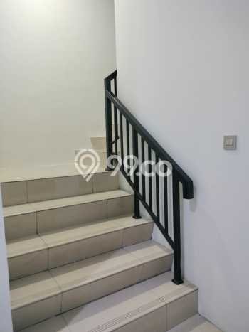 Unit Ruko Dijual di Jakarta Barat LT 67m2 & LB 235m2 Unit Ruko Dijual di Jakarta Barat LT 67m2 & LB 235m2