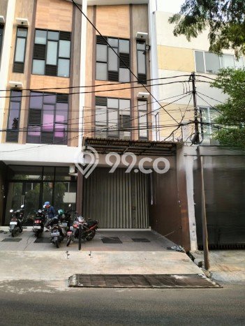 Unit Ruko Dijual di Jakarta Barat LT 56m2 & LB 100m2 Unit Ruko Dijual di Jakarta Barat LT 56m2 & LB 100m2