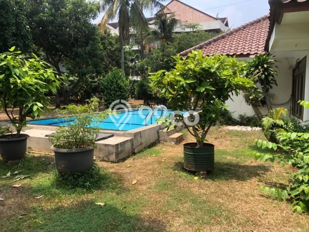 Rumah Mewah Siap Huni LT 2732m2 di Cilandak, Jakarta Selatan Rumah Mewah Siap Huni LT 2732m2 di Cilandak, Jakarta Selatan