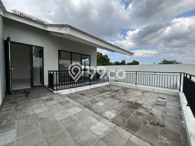 Dijual Rumah Mewah Elegan Dengan View Eksklusif di Kemang, Jakarta Selatan Dijual Rumah Mewah Elegan Dengan View Eksklusif di Kemang, Jakarta Selatan
