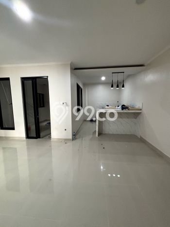 Rumah Mewah LB 200m2 Siap Pakai Desain Elegan di Gading Serpong, Tangerang Rumah Mewah LB 200m2 Siap Pakai Desain Elegan di Gading Serpong, Tangerang