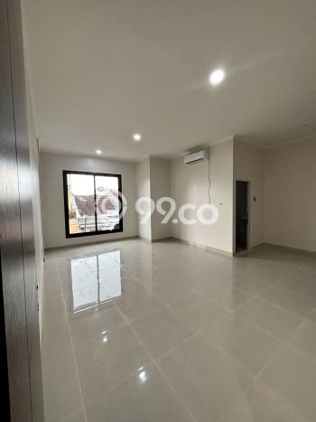 Rumah Mewah LB 200m2 Siap Pakai Desain Elegan di Gading Serpong, Tangerang Rumah Mewah LB 200m2 Siap Pakai Desain Elegan di Gading Serpong, Tangerang