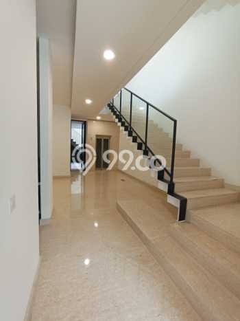 Ready to Use! Premium House LT 220m2 Desain Modern di BSD City Ready to Use! Premium House LT 220m2 Desain Modern di BSD City
