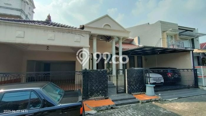 For Sale! Luxury House LT 350m2 Desain Elegan di Jombang For Sale! Luxury House LT 350m2 Desain Elegan di Jombang