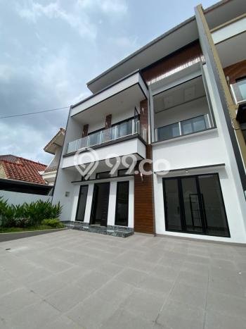 Dijual Rumah Mewah Megah Dengan View Eksklusif di BSD Nusaloka, Tangerang Dijual Rumah Mewah Megah Dengan View Eksklusif di BSD Nusaloka, Tangerang