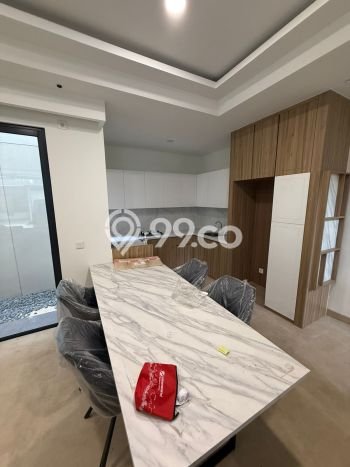 Jual Rumah Luas Megah Dengan View Cantik di BSD City, Tangerang Jual Rumah Luas Megah Dengan View Cantik di BSD City, Tangerang