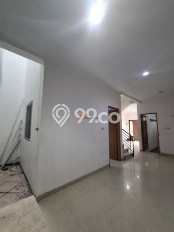 Rumah Sewa Jakarta Barat LT 112m2 LB 200m2 Area Duri Kepa Rumah Sewa Jakarta Barat LT 112m2 LB 200m2 Area Duri Kepa