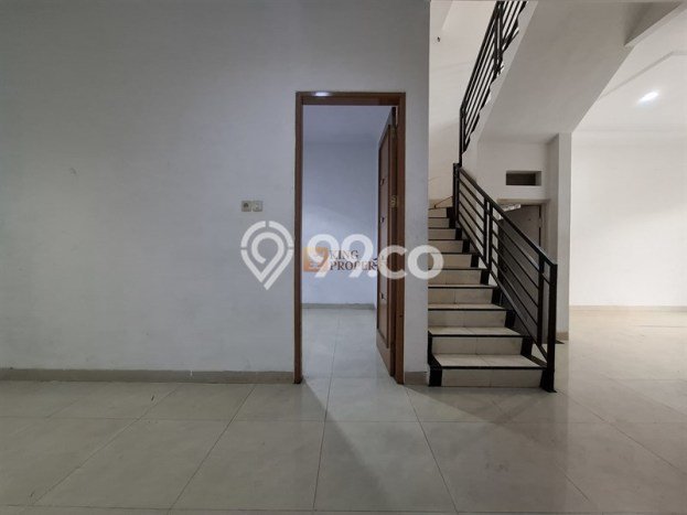 Rumah Sewa Jakarta Barat LT 112m2 LB 200m2 Area Duri Kepa Rumah Sewa Jakarta Barat LT 112m2 LB 200m2 Area Duri Kepa