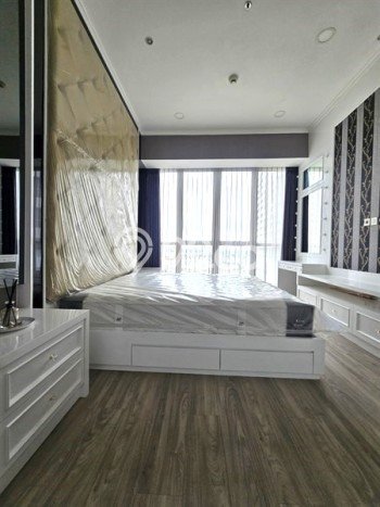 Dijual Apartemen Luxury di Taman Anggrek 3 Kamar & 3 Kamar Mandi Dijual Apartemen Luxury di Taman Anggrek 3 Kamar & 3 Kamar Mandi