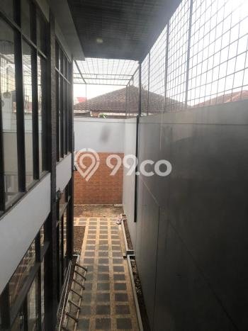 Rumah Elit LB 270m2 Siap Pakai Desain Elegan di Cikupa Citra Raya, Tangerang Rumah Elit LB 270m2 Siap Pakai Desain Elegan di Cikupa Citra Raya, Tangerang