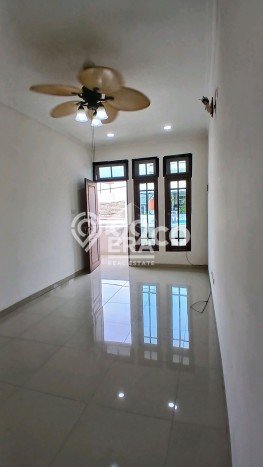 Rumah sewa siap pakai 3 Kamar Tidur di Sunter, Jakarta Utara Rumah sewa siap pakai 3 Kamar Tidur di Sunter, Jakarta Utara
