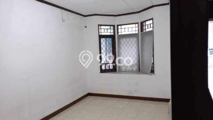 Rumah Modern 2 KT di Duta Garden Jakarta Barat Unfurnished Rumah Modern 2 KT di Duta Garden Jakarta Barat Unfurnished