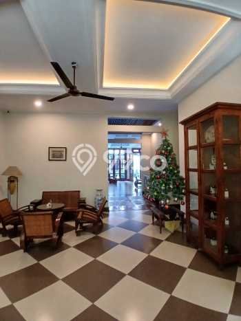 Siap Huni Hunian Elit 10 Kamar di Menteng Dekat ke Mana Pun Siap Huni Hunian Elit 10 Kamar di Menteng Dekat ke Mana Pun