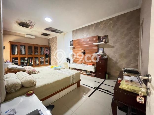 Jual Rumah Mewah Elegan Dengan View Eksklusif di Graha Padma, Semarang Jual Rumah Mewah Elegan Dengan View Eksklusif di Graha Padma, Semarang