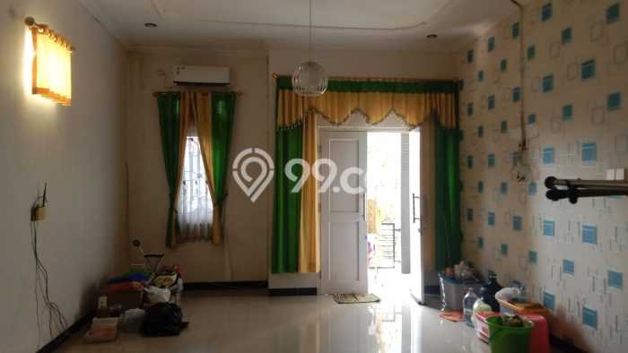 For Sale Rumah 4 Kamar Lokasi Ideal Bagus dan Strategis di Tembalang For Sale Rumah 4 Kamar Lokasi Ideal Bagus dan Strategis di Tembalang