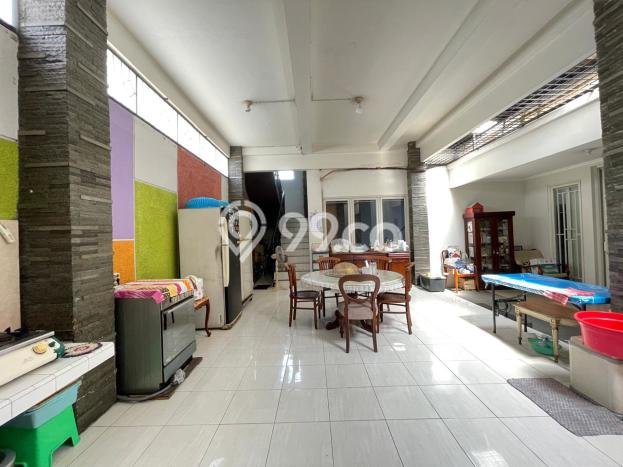 Jual Rumah Mewah Elegan Dengan View Eksklusif di Graha Padma, Semarang Jual Rumah Mewah Elegan Dengan View Eksklusif di Graha Padma, Semarang