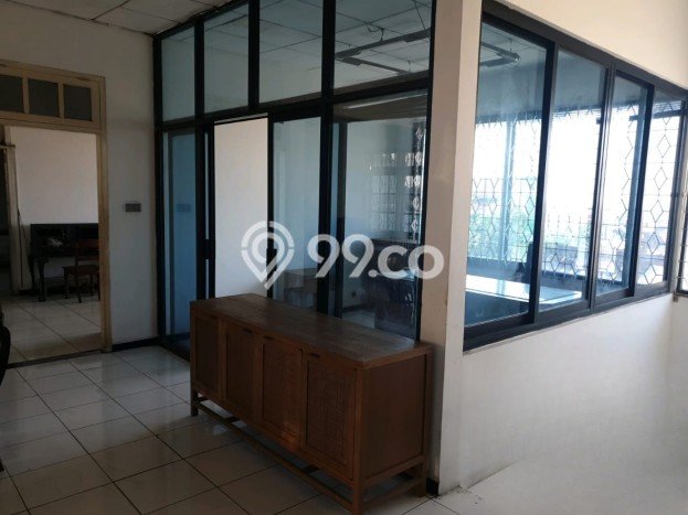 Kantor Bagus Dijual LB 198m2 Lokasi Strategis Semarang Area Cocok untuk Bisnis Kantor Bagus Dijual LB 198m2 Lokasi Strategis Semarang Area Cocok untuk Bisnis