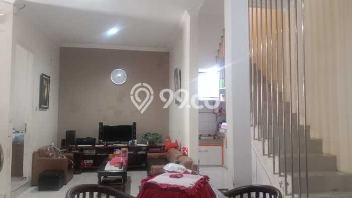 Jual Rumah Bagus Siap Huni LB 144m2 di Pedurungan, Semarang Jual Rumah Bagus Siap Huni LB 144m2 di Pedurungan, Semarang