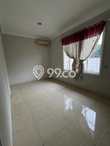 Rumah di Alam Sutera, 3 KT, Dekat Pusat Kota, Luas 200m² Bangunan 210m² Rumah di Alam Sutera, 3 KT, Dekat Pusat Kota, Luas 200m² Bangunan 210m²