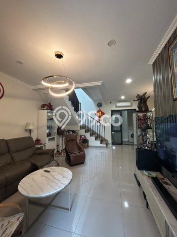 Hunian Mewah LB 150m2 Siap Pakai Desain Elegan di Gading Serpong, Tangerang Hunian Mewah LB 150m2 Siap Pakai Desain Elegan di Gading Serpong, Tangerang