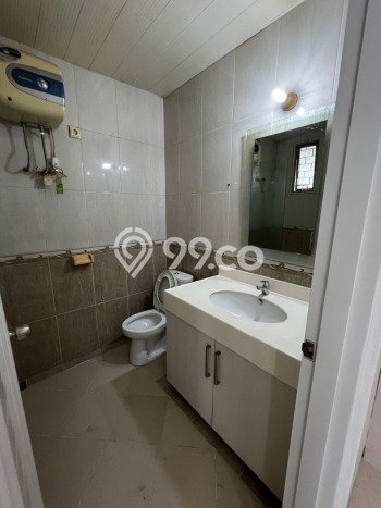 Rumah di Alam Sutera, 3 KT, Dekat Pusat Kota, Luas 200m² Bangunan 210m² Rumah di Alam Sutera, 3 KT, Dekat Pusat Kota, Luas 200m² Bangunan 210m²