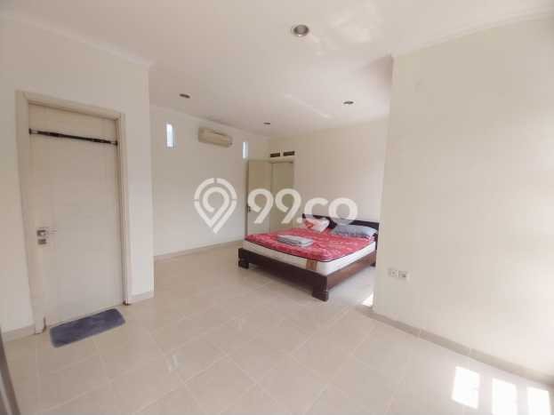 Rumah Elit Modern Tanpa Renovasi di Gading Serpong Tangerang Rumah Elit Modern Tanpa Renovasi di Gading Serpong Tangerang