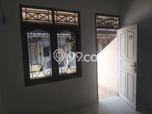 Unit Kost Dijual di Cibinong dengan 19 Kamar Tidur & Luas Bangunan 1400m2 Unit Kost Dijual di Cibinong dengan 19 Kamar Tidur & Luas Bangunan 1400m2