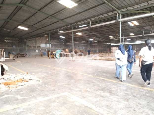 Gudang Strategis di Depok, Luas 7000m², Lokasi Komersial, Berkembang Gudang Strategis di Depok, Luas 7000m², Lokasi Komersial, Berkembang