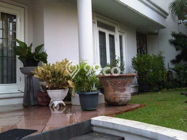 Rumah Luxury Modern Siap Huni di Pondok Indah Jakarta Selatan Rumah Luxury Modern Siap Huni di Pondok Indah Jakarta Selatan