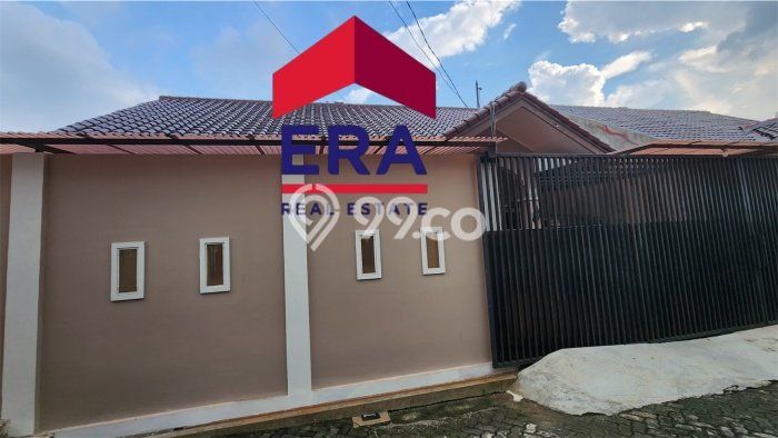 For Sale! Luxury House LT 370m2 Desain Modern di Sukmajaya For Sale! Luxury House LT 370m2 Desain Modern di Sukmajaya