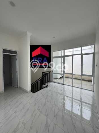 Siap Huni Rumah Mewah 6 Kamar di Kelapa Gading Dekat ke Mana Saja Siap Huni Rumah Mewah 6 Kamar di Kelapa Gading Dekat ke Mana Saja