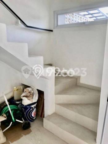 Dijual Rumah Eksklusif 3 KT di Geger Kalong, Bandung Dijual Rumah Eksklusif 3 KT di Geger Kalong, Bandung