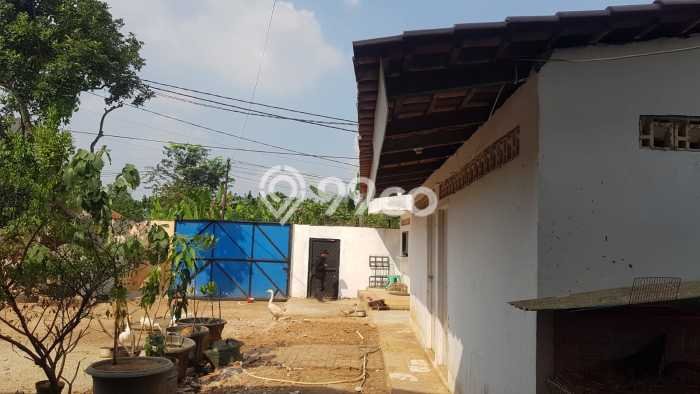 LOKASI PREMIUM! Gudang di Jelupang, Luas 240m², Mainroad, Area Komersial LOKASI PREMIUM! Gudang di Jelupang, Luas 240m², Mainroad, Area Komersial