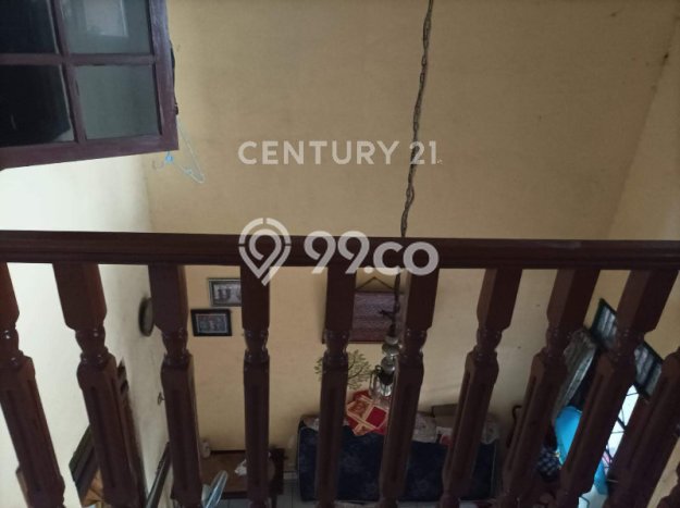Dijual Rumah 5 Kamar Lokasi Strategis Bagus dan Strategis di Cibodas Dijual Rumah 5 Kamar Lokasi Strategis Bagus dan Strategis di Cibodas