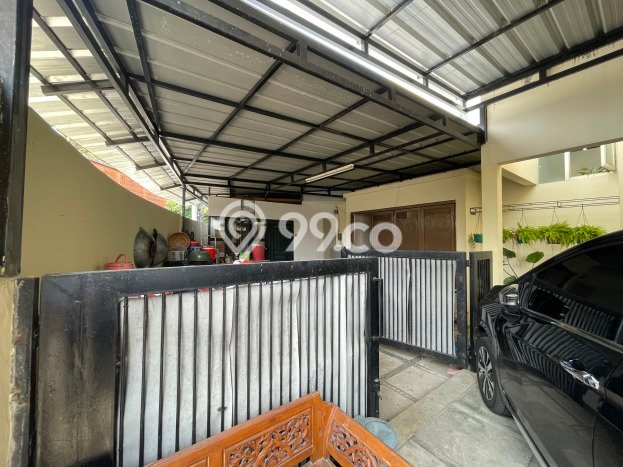 Rumah Elit LB 272m2 Siap Pakai Desain Elegan di Otista, Jakarta Timur Rumah Elit LB 272m2 Siap Pakai Desain Elegan di Otista, Jakarta Timur