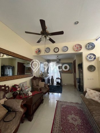 Rumah Elit LB 272m2 Siap Pakai Desain Elegan di Otista, Jakarta Timur Rumah Elit LB 272m2 Siap Pakai Desain Elegan di Otista, Jakarta Timur