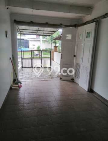 Hunian Elit LB 200m2 Siap Pakai Desain Elegan di Legenda Wisata, Bogor Hunian Elit LB 200m2 Siap Pakai Desain Elegan di Legenda Wisata, Bogor