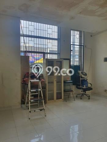 Ruko Dijual di Jakarta Timur LT 75m2 & LB 150m2 Lokasi Terbaik! Ruko Dijual di Jakarta Timur LT 75m2 & LB 150m2 Lokasi Terbaik!