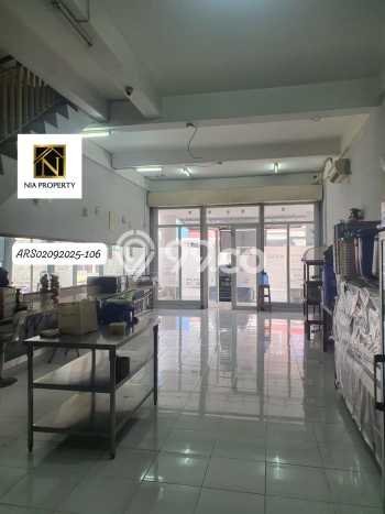 Ruko Dijual di Jakarta Timur LT 75m2 & LB 150m2 Lokasi Terbaik! Ruko Dijual di Jakarta Timur LT 75m2 & LB 150m2 Lokasi Terbaik!
