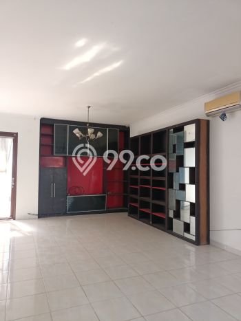 Rumah Elit LB 350m2 Siap Huni Desain Elegan di Cibubur, Depok Rumah Elit LB 350m2 Siap Huni Desain Elegan di Cibubur, Depok