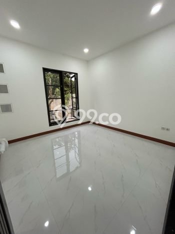 Rumah Luas Asri 3 KT Siap Pakai di Kota Wisata Bogor Rumah Luas Asri 3 KT Siap Pakai di Kota Wisata Bogor