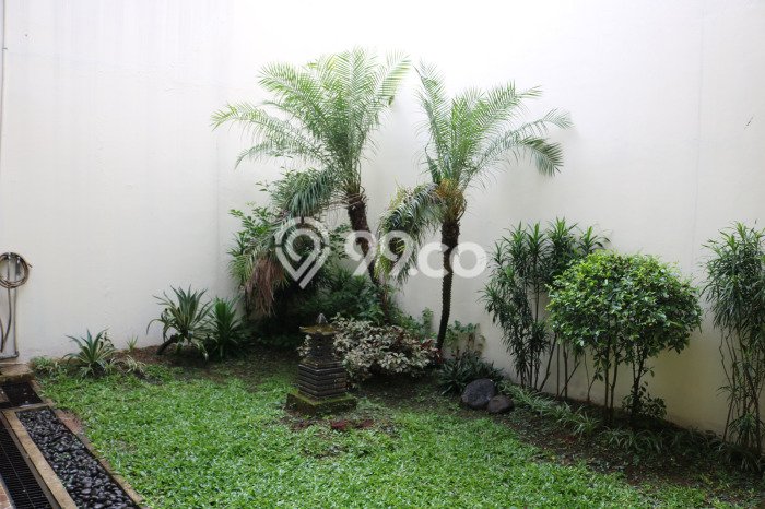 For Sale! Premium House LT 300m2 Desain Elegan di Kota Wisata For Sale! Premium House LT 300m2 Desain Elegan di Kota Wisata
