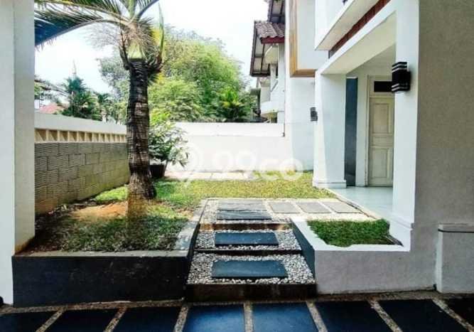 Rumah Mewah LB 300m2 Siap Pakai Desain Elegan di Raffles Hills, Jakarta Timur Rumah Mewah LB 300m2 Siap Pakai Desain Elegan di Raffles Hills, Jakarta Timur