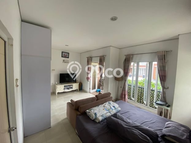 Dijual Rumah Luas Elegan Dengan View Cantik di Raffles Hills, Jakarta Timur Dijual Rumah Luas Elegan Dengan View Cantik di Raffles Hills, Jakarta Timur