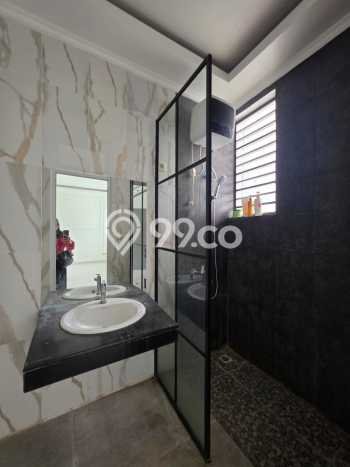 Rumah Modern 5 KT di Citra Grand Jakarta Timur Unfurnished Rumah Modern 5 KT di Citra Grand Jakarta Timur Unfurnished