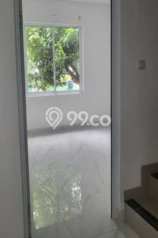 Dijual Hunian Rumah Terawat 3 KT di Kota Wisata, Bogor Dijual Hunian Rumah Terawat 3 KT di Kota Wisata, Bogor
