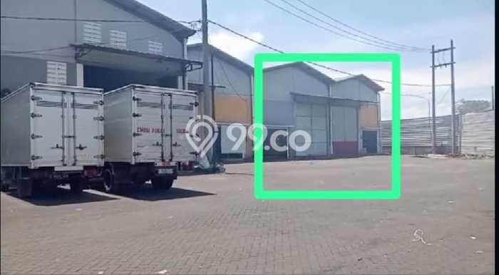 Gudang Komersial Disewakan di Buduran Sidoarjo Luas 380m2 Gudang Komersial Disewakan di Buduran Sidoarjo Luas 380m2
