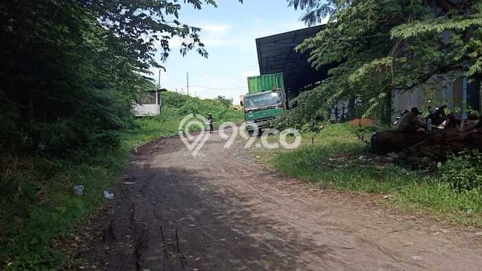 Gudang disewakan di Pakal Surabaya dengan luas bangunan 7980m2 Gudang disewakan di Pakal Surabaya dengan luas bangunan 7980m2