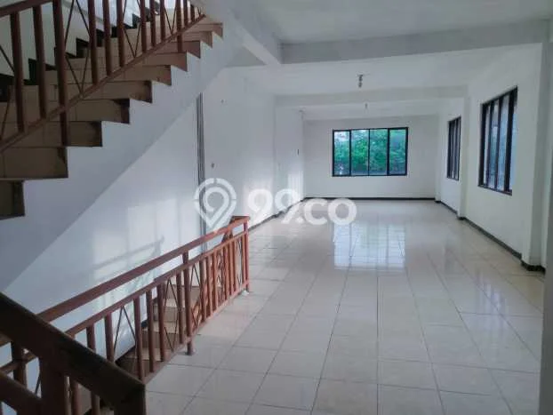 Ruko untuk disewa di Kenjeran punya LT 85m2 & LB 255m2 harga sewa kompetitif Ruko untuk disewa di Kenjeran punya LT 85m2 & LB 255m2 harga sewa kompetitif