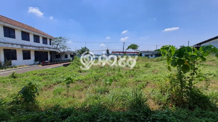 Gudang bagus disewakan di Krian Sidoarjo dengan LB 4478m2 harga sewa terbaik Gudang bagus disewakan di Krian Sidoarjo dengan LB 4478m2 harga sewa terbaik